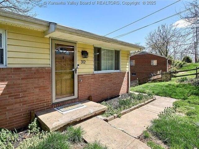 House for sale in Charleston, West Virginia