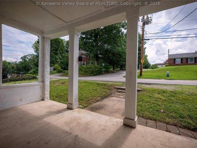 House for sale in Charleston, West Virginia