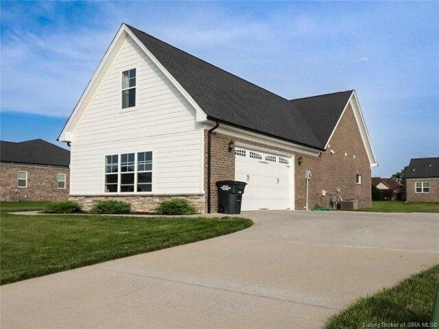 House for sale in Charlestown, Indiana