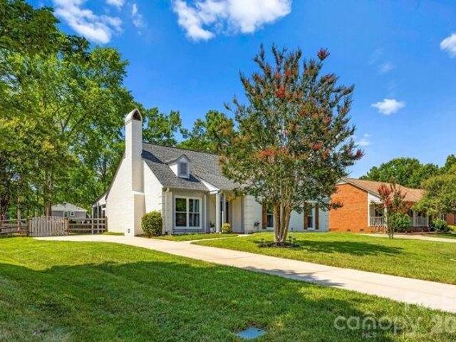 House for sale in Mecklenburg, North Carolina