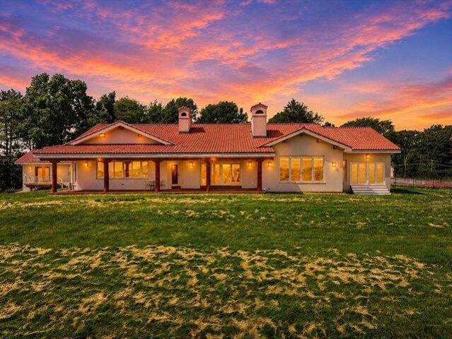House for sale in Charlton, Massachusetts