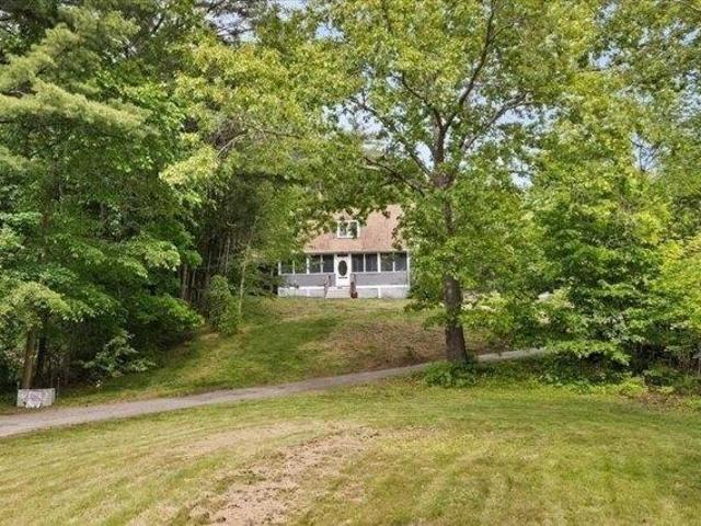 House for sale in Charlton, Massachusetts