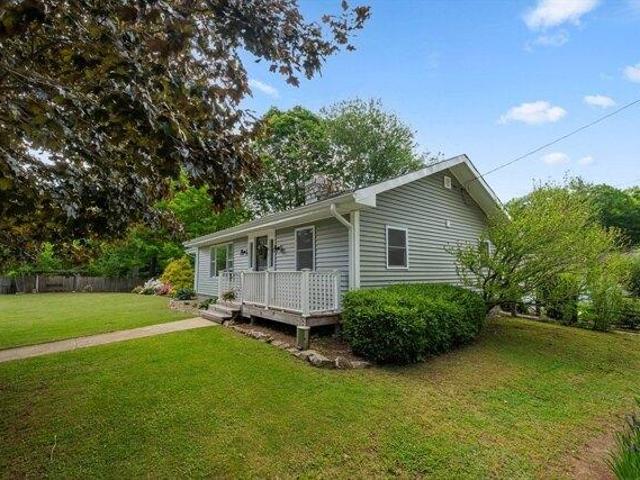 House for sale in Charlton, Massachusetts