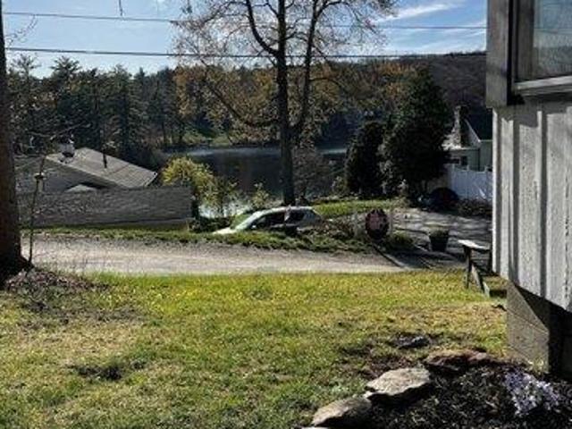 House for sale in Charlton, Massachusetts