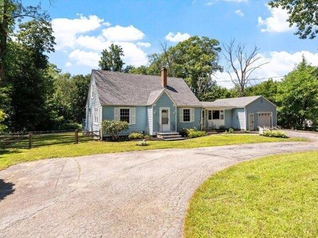 House for sale in Charlton, Massachusetts