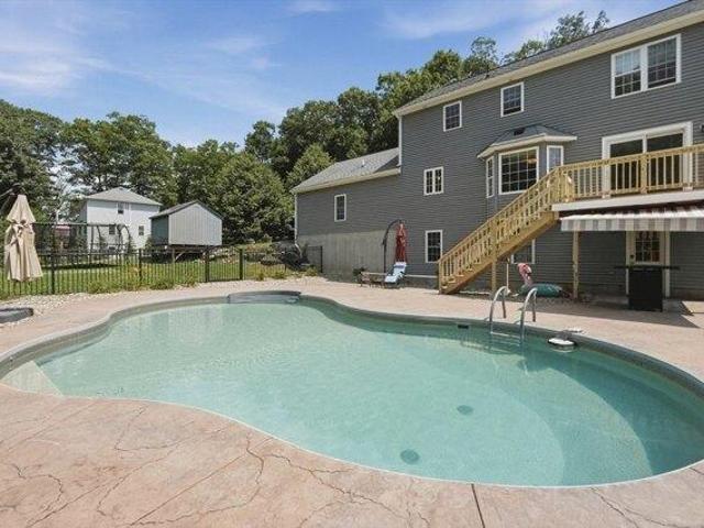 House for sale in Charlton, Massachusetts