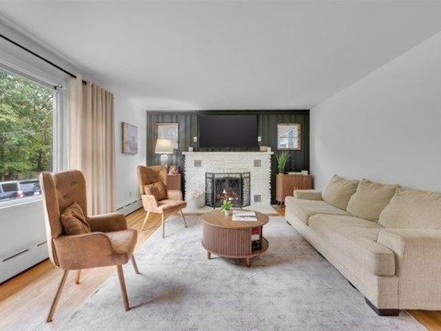 House for sale in Charlton, Worcester County