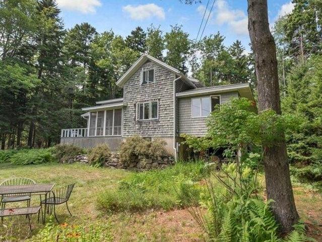 House for sale in Central Landing, Chebeague Island