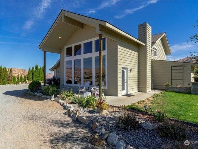 House for sale in Chelan