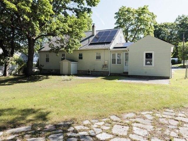 House for sale in Chelmsford, Massachusetts