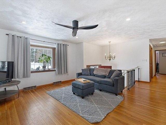 House for sale in Chelmsford, Massachusetts