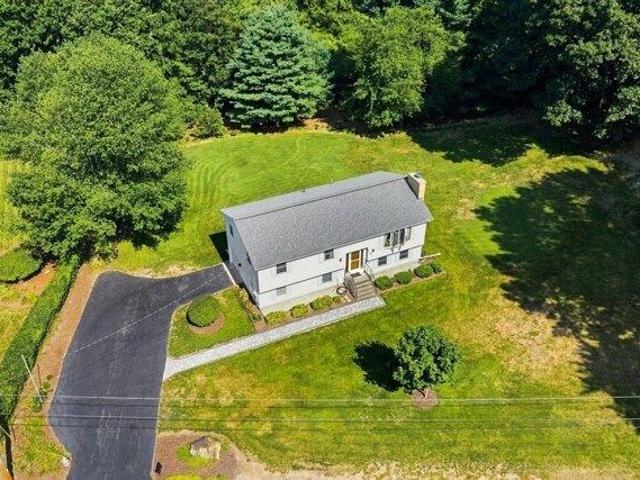 House for sale in Chelmsford, Massachusetts