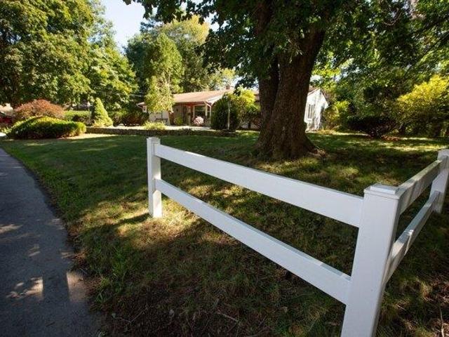 House for sale in Chelmsford, Middlesex County