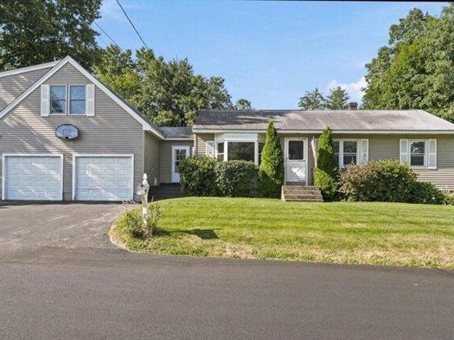 House for sale in Chelmsford, Middlesex County