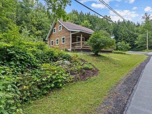 House for sale in Chelsea Historic District, Chelsea