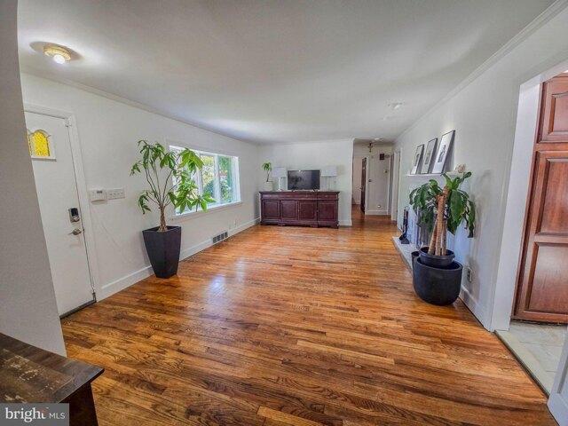 House for sale in Cherry Hill Mall, Cherry Hill Township