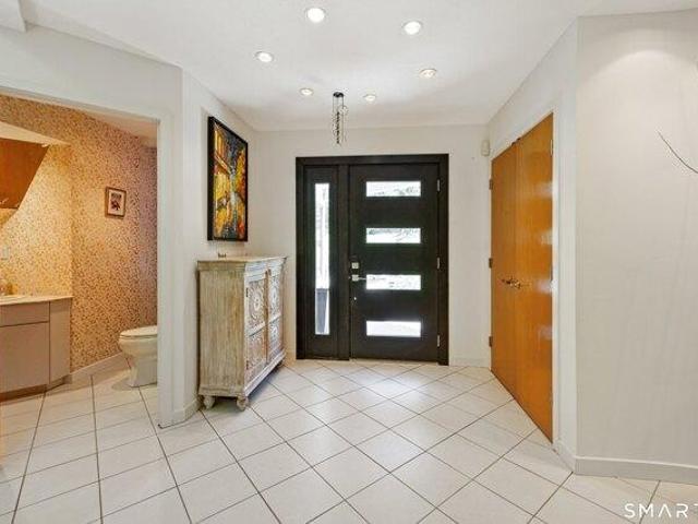 House for sale in Cheshire, Connecticut