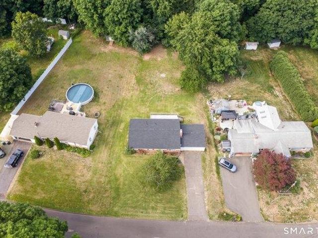 House for sale in Cheshire, Connecticut
