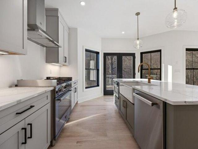House for sale in Cheshire, Connecticut
