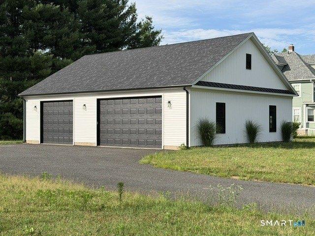 House for sale in Cheshire, Connecticut