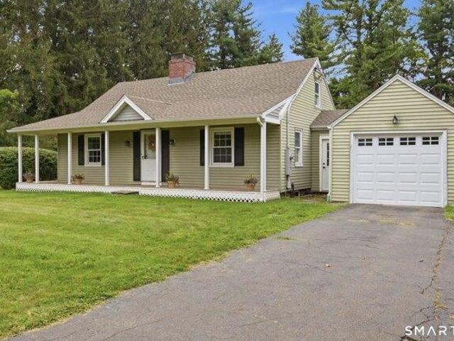 House for sale in Cheshire, Connecticut