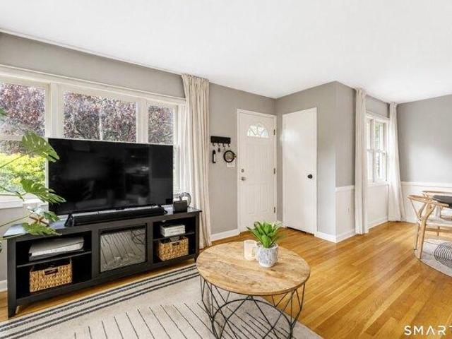 House for sale in Brooksvale, Cheshire