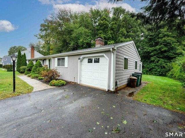 House for sale in Richards Corner, Cheshire