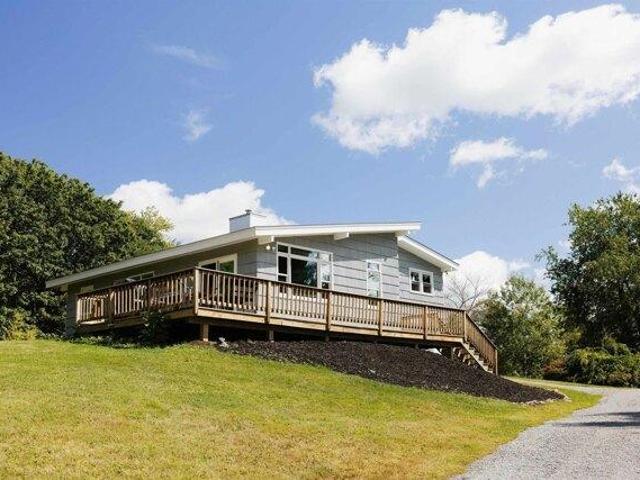 House for sale in Chesterfield, Cheshire County
