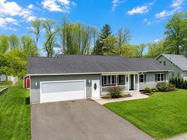 House for sale in Hampden, Massachusetts