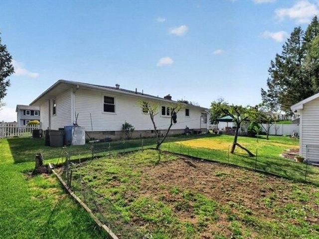 House for sale in Hampden, Massachusetts