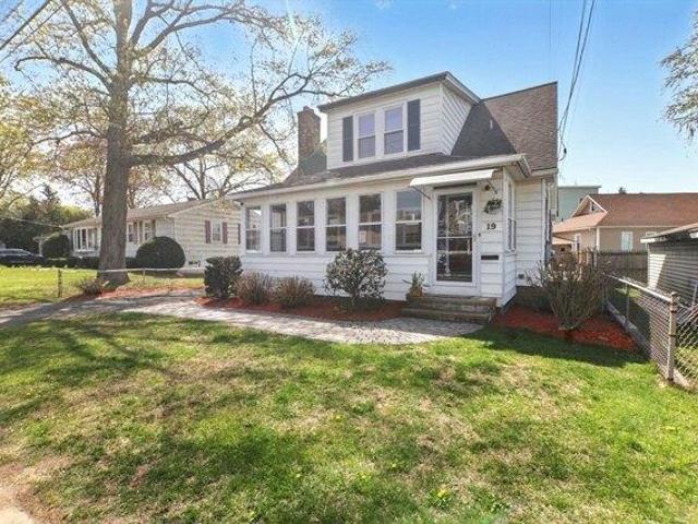 House for sale in Hampden, Massachusetts