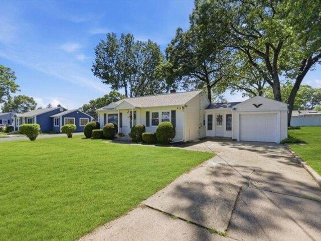 House for sale in Hampden, Massachusetts