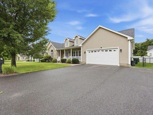 House for sale in Hampden, Massachusetts