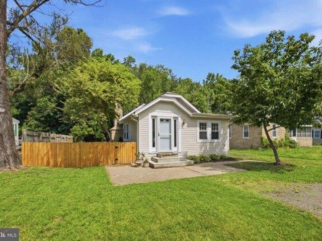 House for sale in Deale, Maryland
