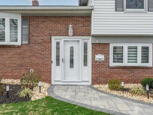 House for sale in Clark, New Jersey