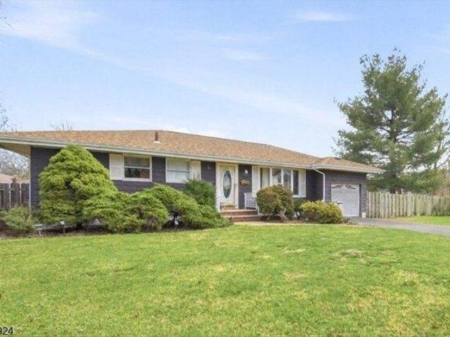 House for sale in Clark, New Jersey