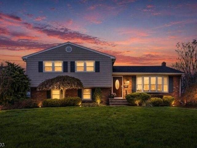 House for sale in Clark, New Jersey
