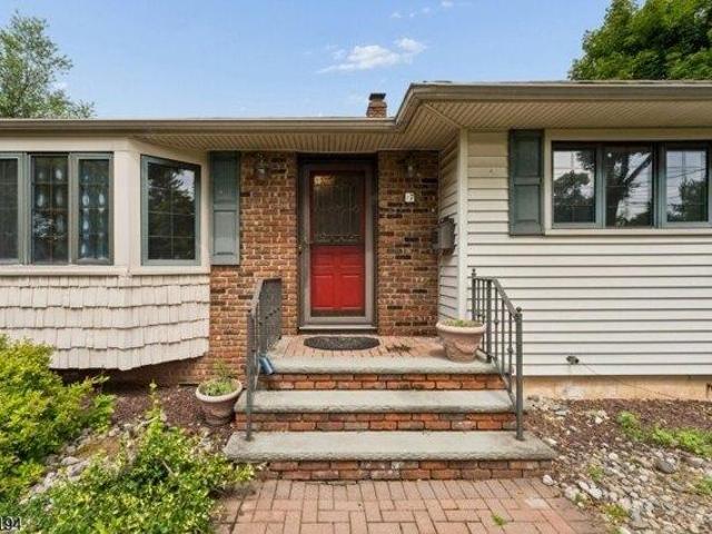 House for sale in Clark, New Jersey
