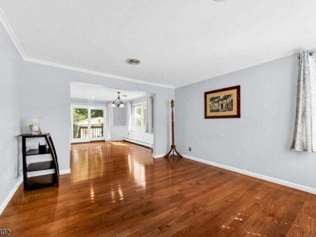 House for sale in Madison Hill, Clark
