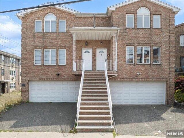 House for sale in Cliffside Park, New Jersey