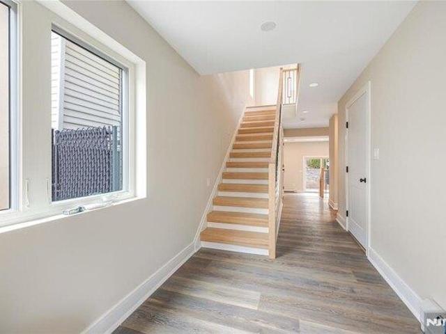 House for sale in Cliffside Park, New Jersey