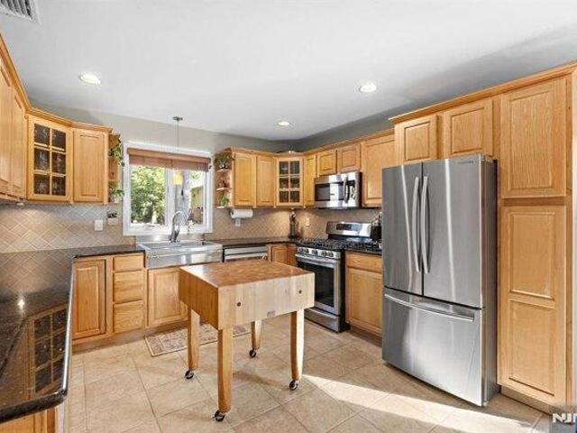 House for sale in Cliffside Park, New Jersey