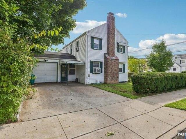 House for sale in Passaic, New Jersey