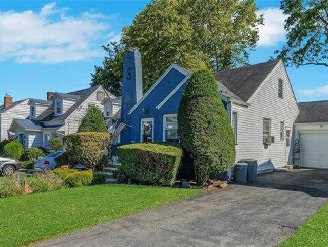 House for sale in Passaic, New Jersey