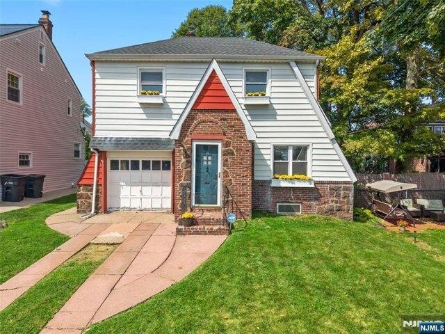 House for sale in Passaic, New Jersey