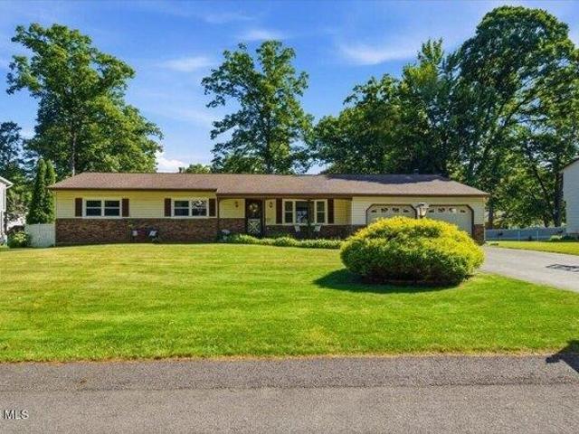 House for sale in Saratoga, New York