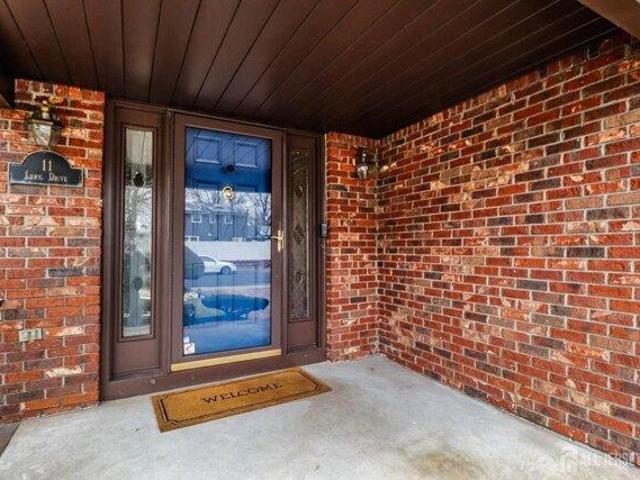 House for sale in Avenel, New Jersey