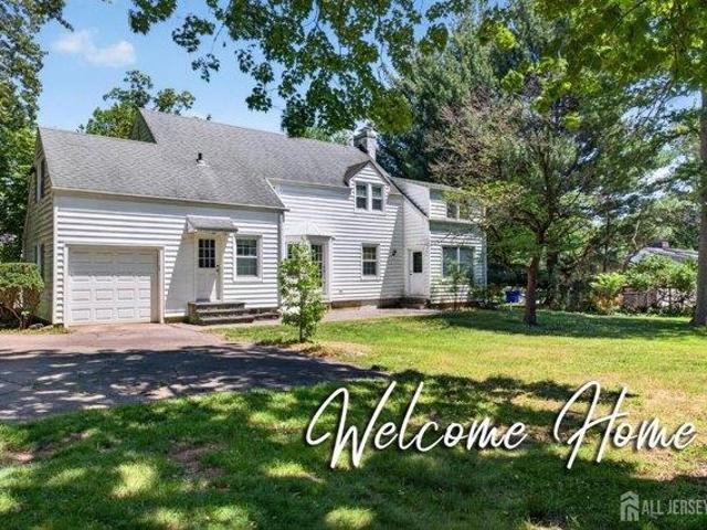 House for sale in Avenel, New Jersey