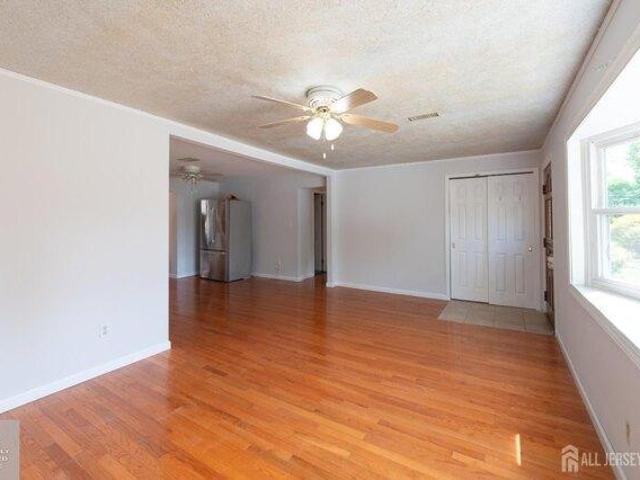 House for sale in Avenel, New Jersey