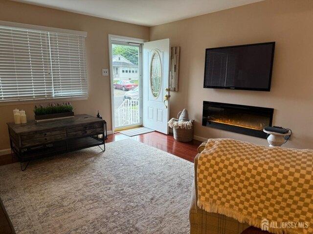 House for sale in Avenel, New Jersey